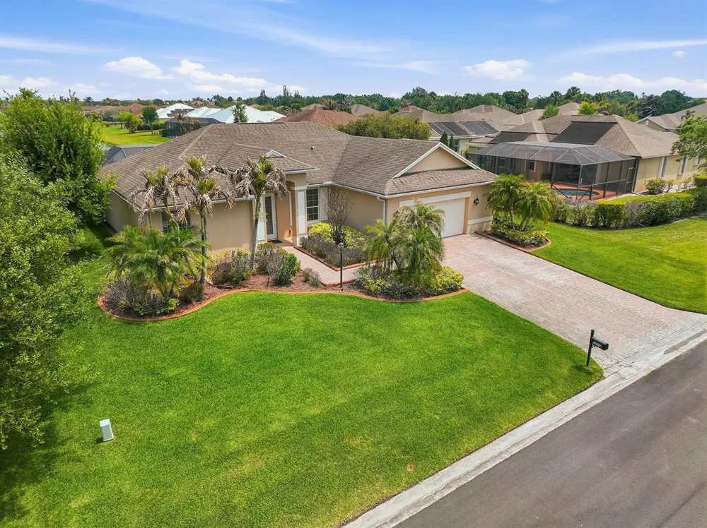 1215 Southlakes Way SW Vero Beach, FL 32968