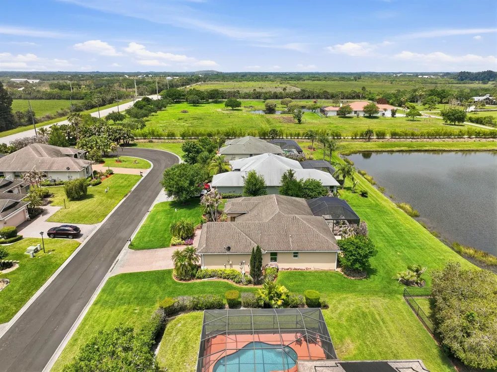 1215 Southlakes Way SW Vero Beach, FL 32968