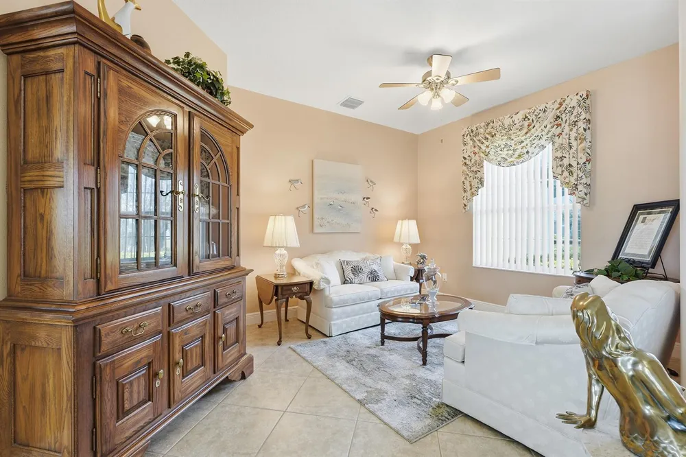 1215 Southlakes Way SW Vero Beach, FL 32968