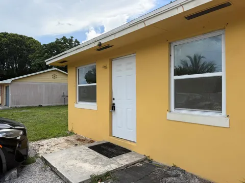 3656 Coconut Road