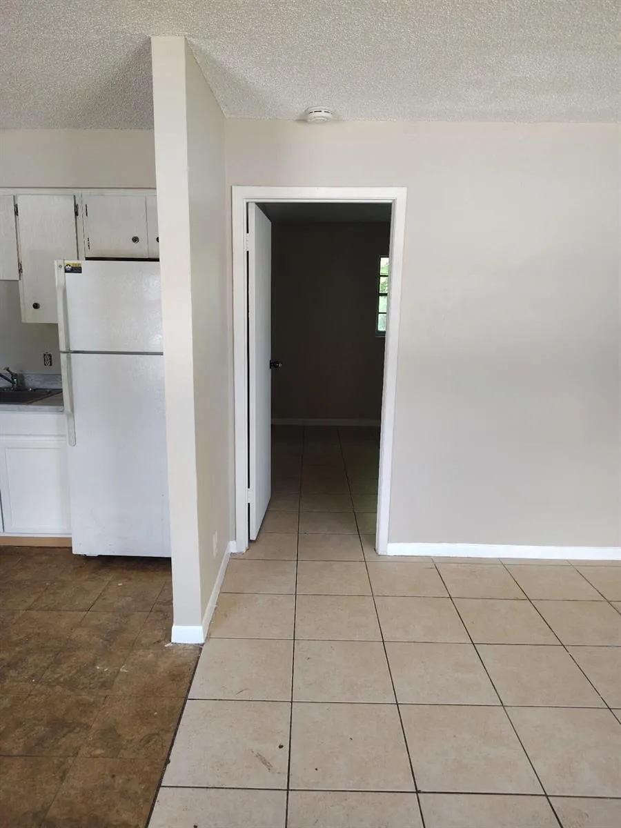 3656 Coconut Road Palm Springs, FL 33461