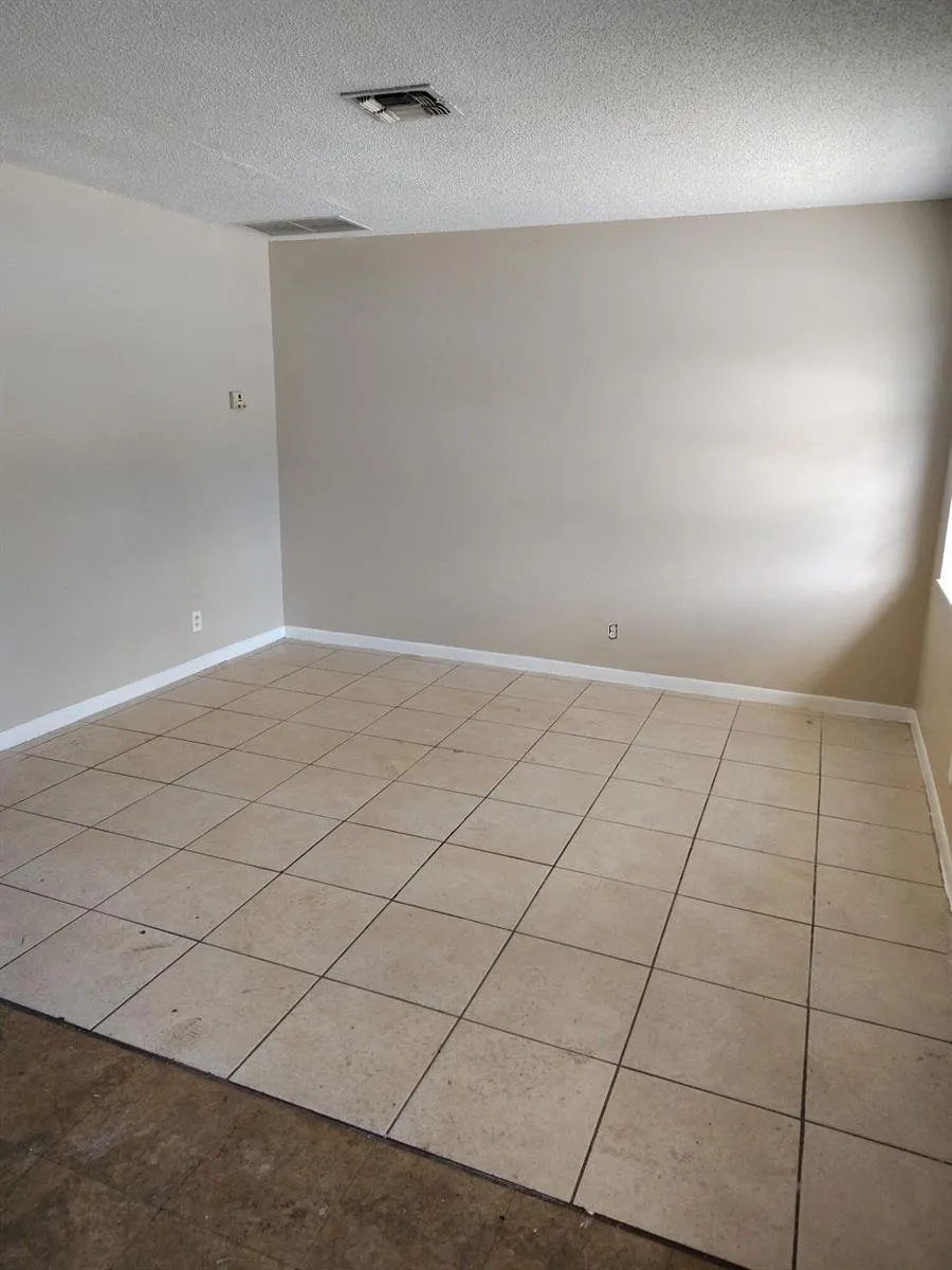 3656 Coconut Road Palm Springs, FL 33461