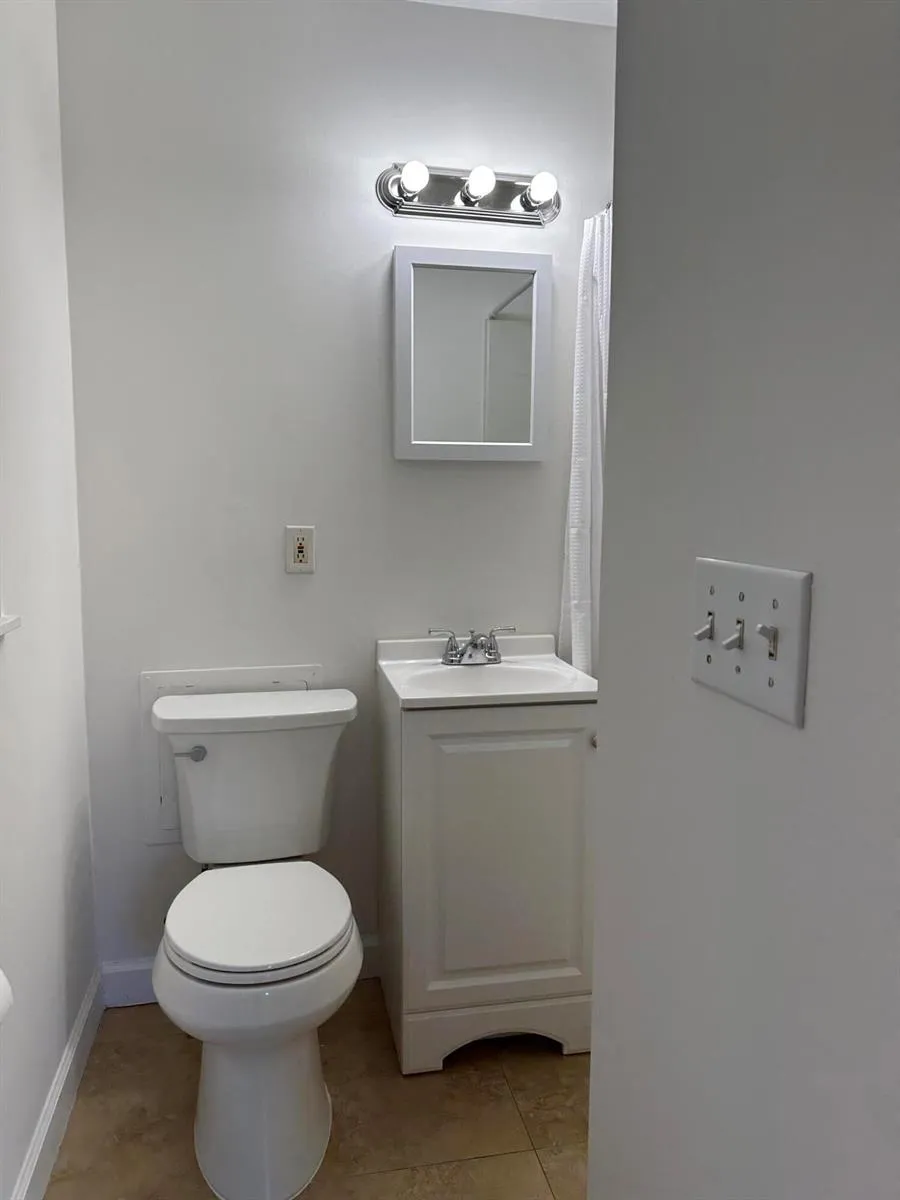 2745 Atlantic Boulevard Vero Beach, FL 32960