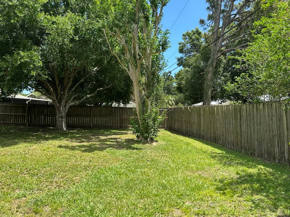 2745 Atlantic Boulevard Vero Beach, FL 32960
