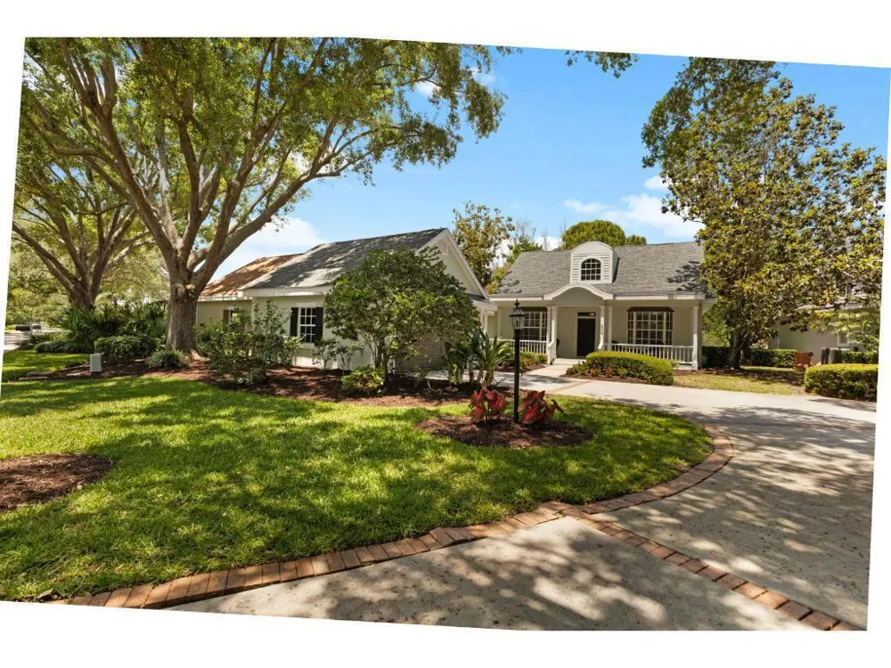 814 Carolina Circle SW Vero Beach, FL 32962