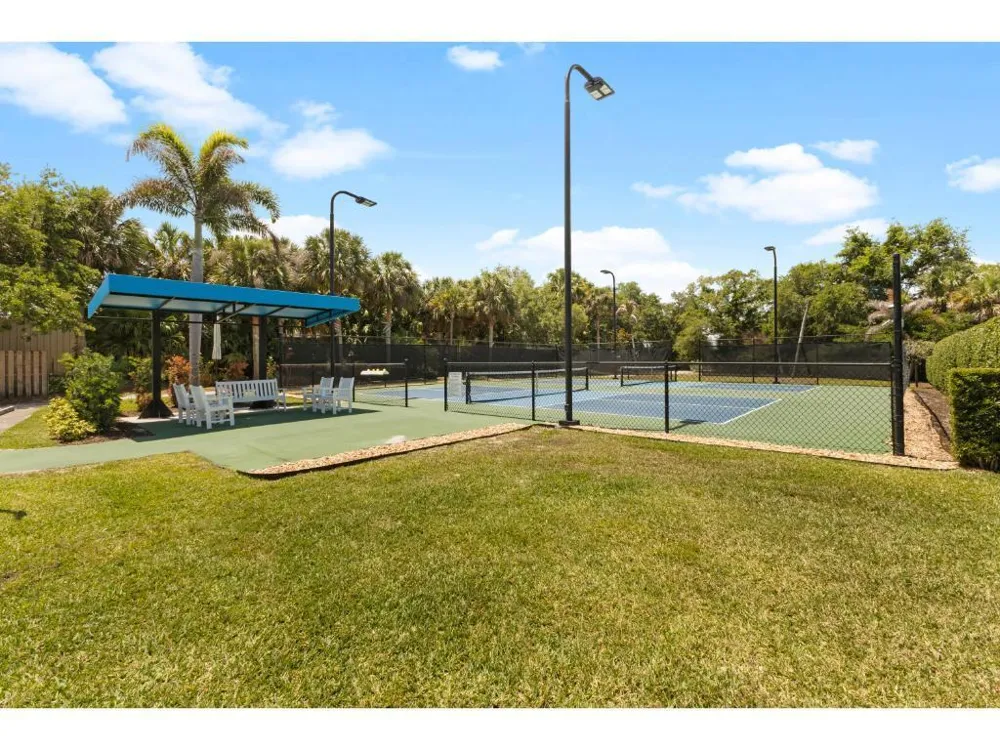 814 Carolina Circle SW Vero Beach, FL 32962