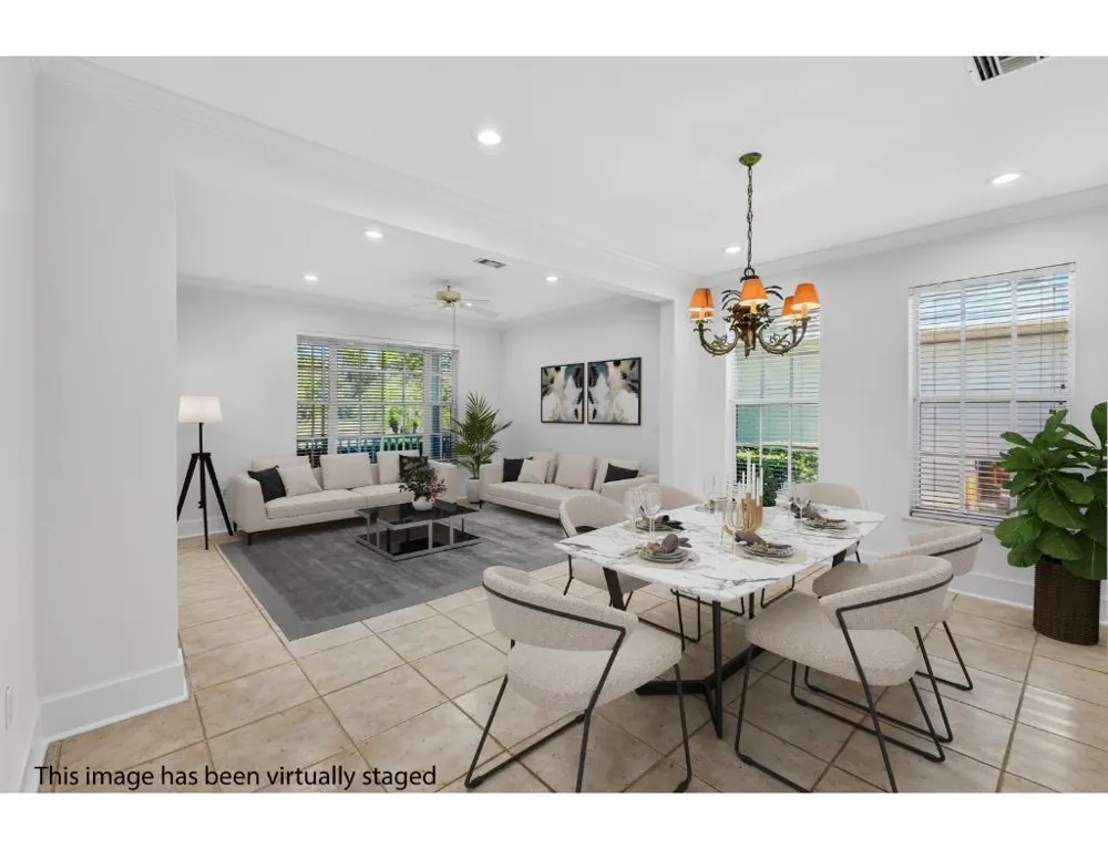 814 Carolina Circle SW Vero Beach, FL 32962