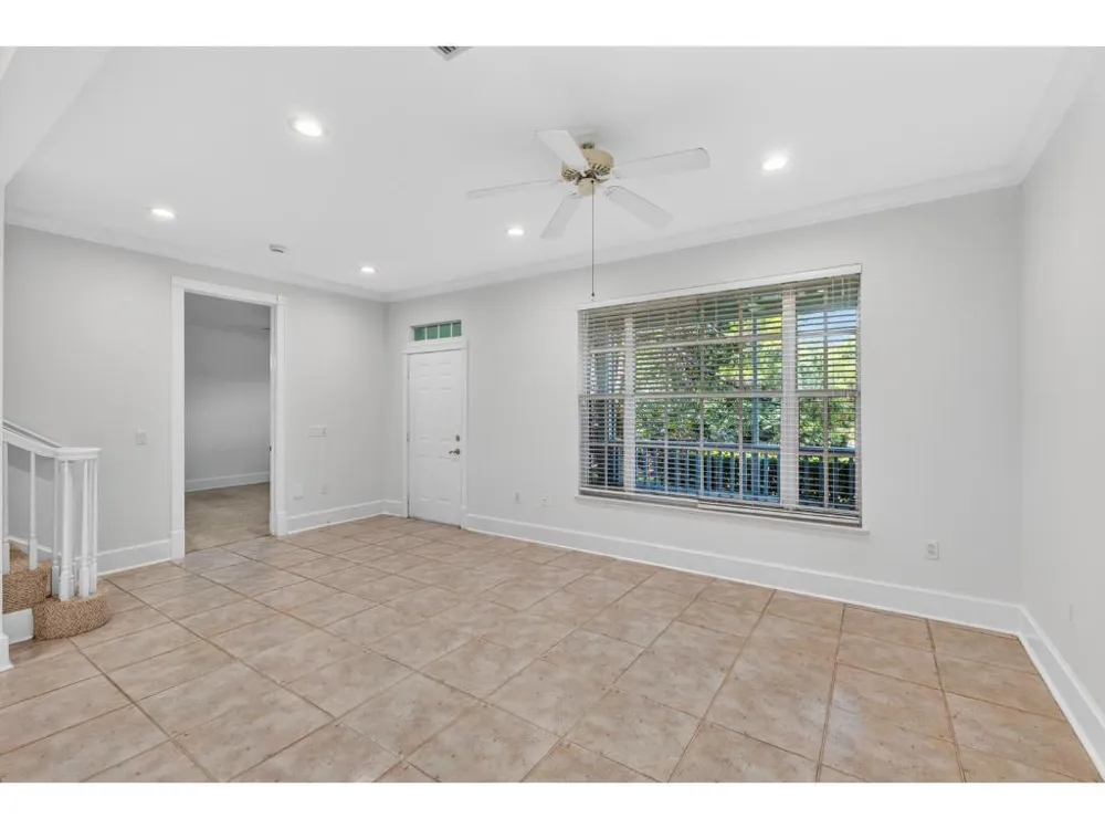 814 Carolina Circle SW Vero Beach, FL 32962