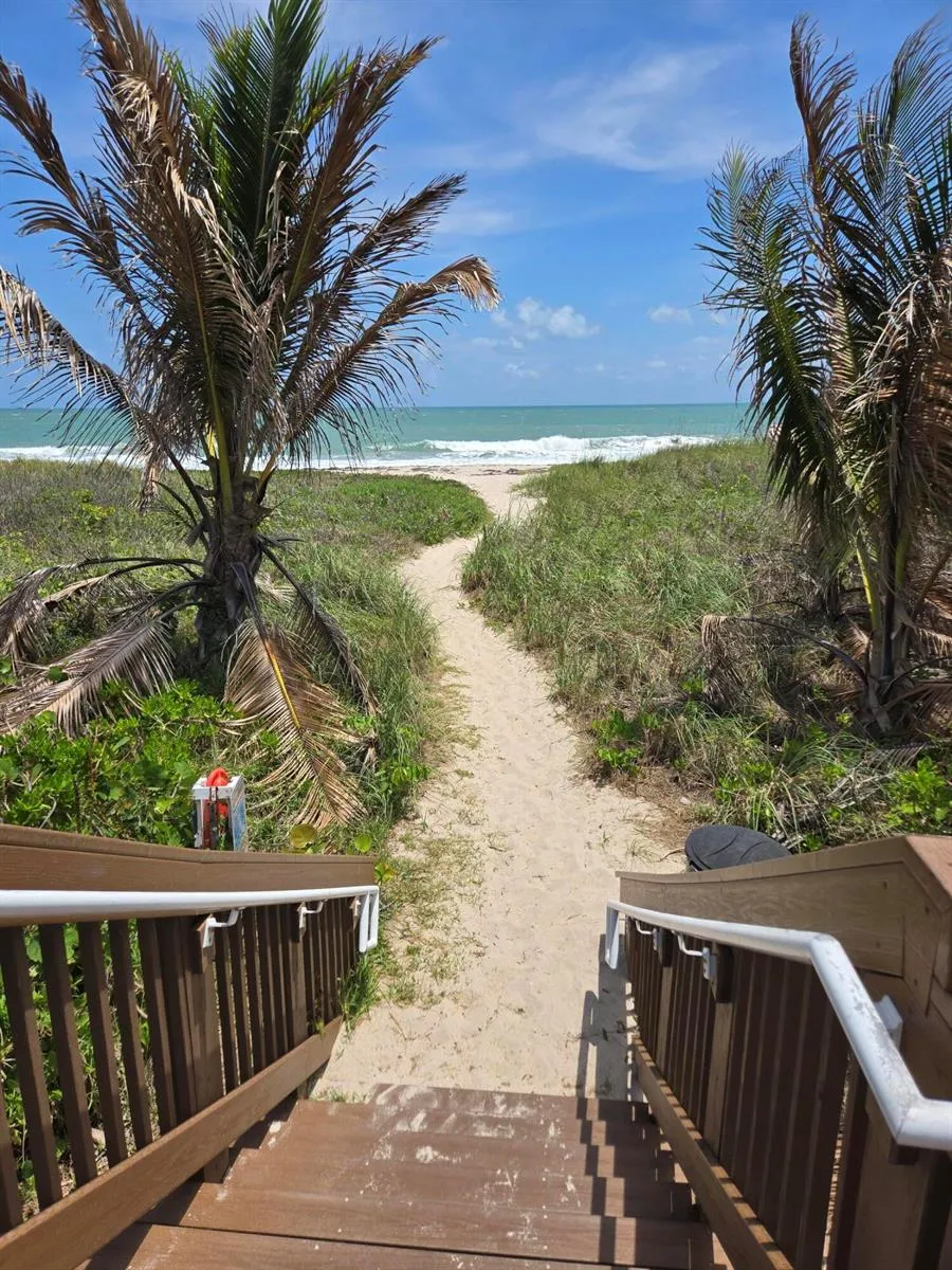 5047 Highway A1a #801 Hutchinson Island, FL 34949