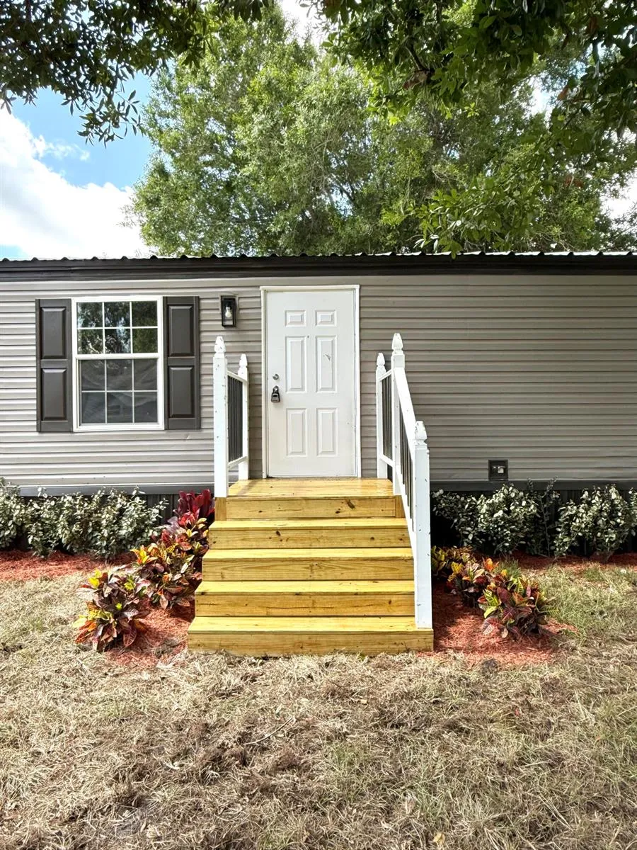 1465 NW 43rd Avenue Okeechobee, FL 34972
