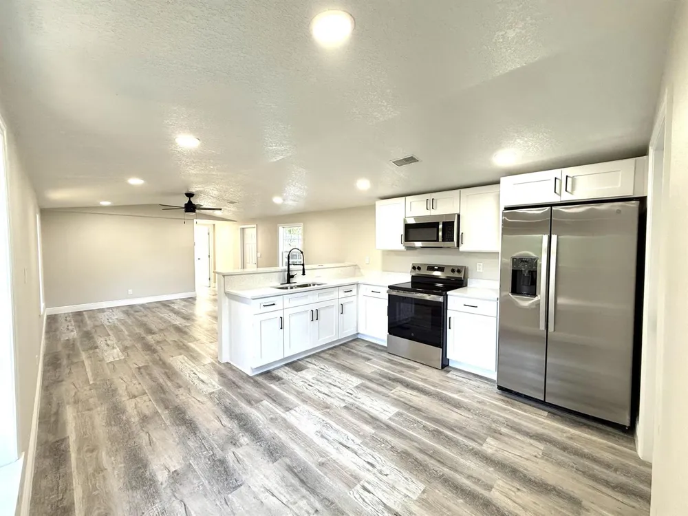 1465 NW 43rd Avenue Okeechobee, FL 34972
