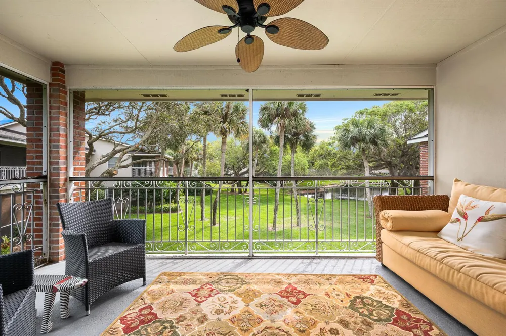 101 W Park Shores Circle #2 Indian River Shores, FL 32963