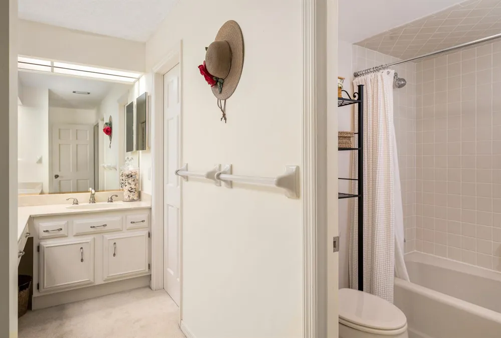 101 W Park Shores Circle #2 Indian River Shores, FL 32963
