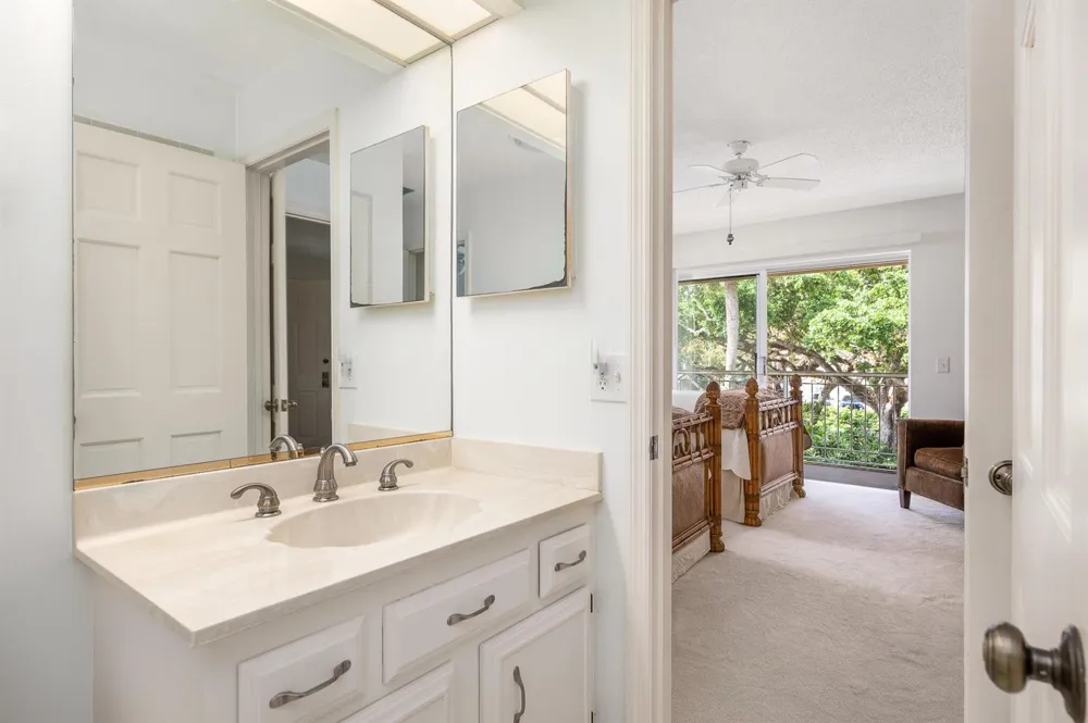 101 W Park Shores Circle #2 Indian River Shores, FL 32963