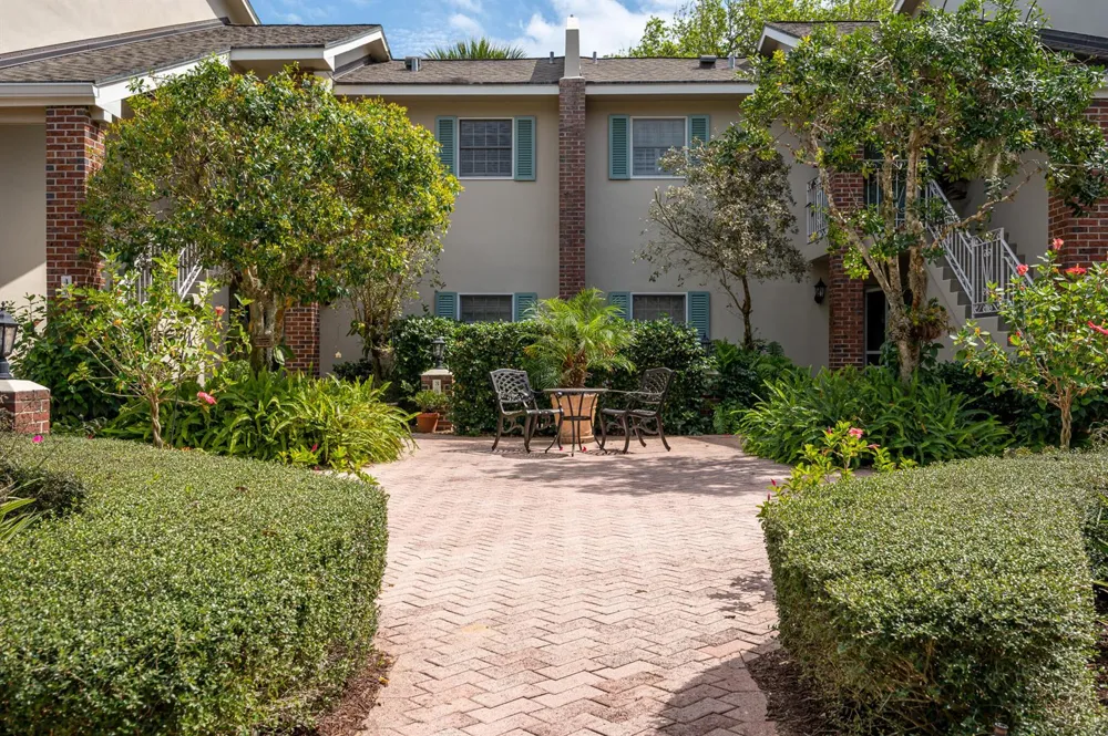 101 W Park Shores Circle #2 Indian River Shores, FL 32963