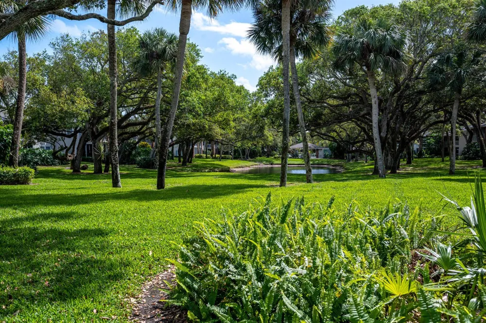 101 W Park Shores Circle #2 Indian River Shores, FL 32963