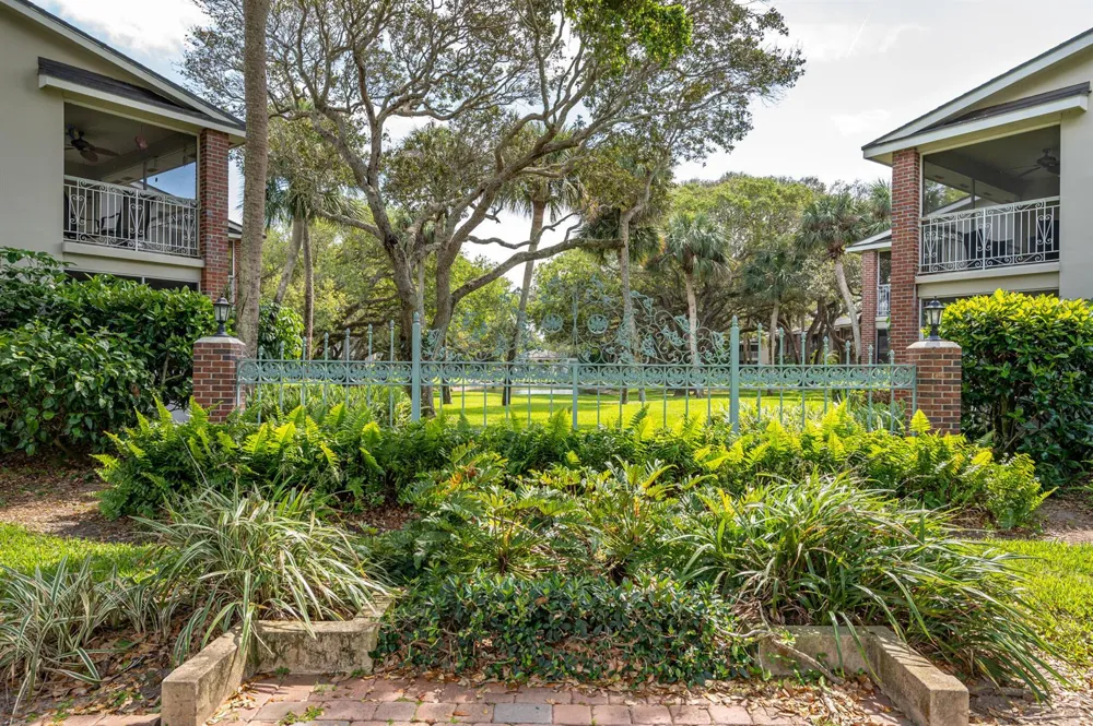 101 W Park Shores Circle #2 Indian River Shores, FL 32963