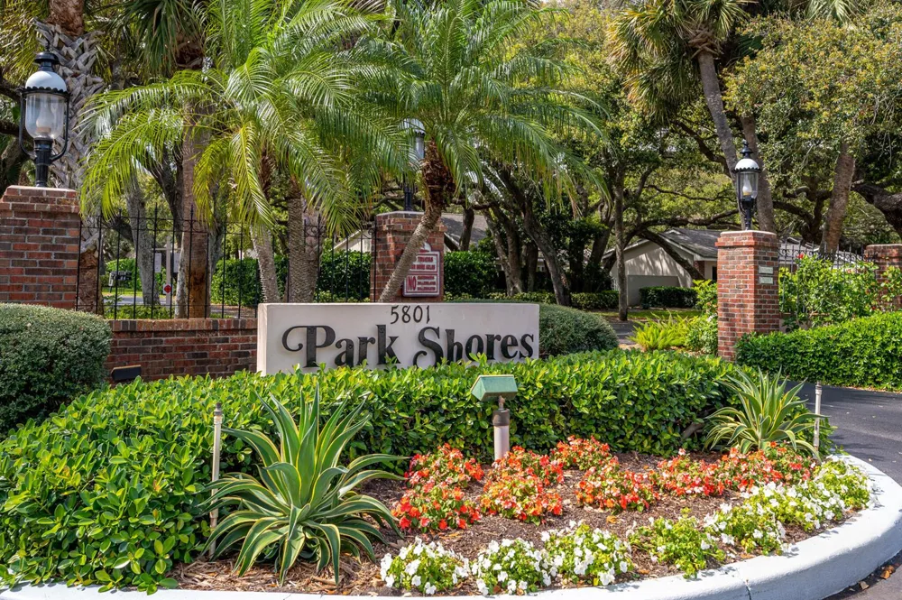 101 W Park Shores Circle #2 Indian River Shores, FL 32963