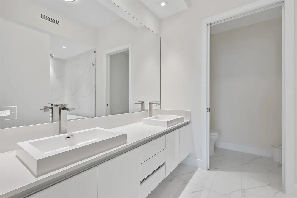 3100 Ocean Drive #1002 Riviera Beach, FL 33404