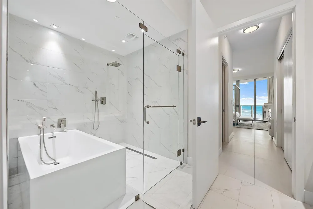 3100 Ocean Drive #1002 Riviera Beach, FL 33404