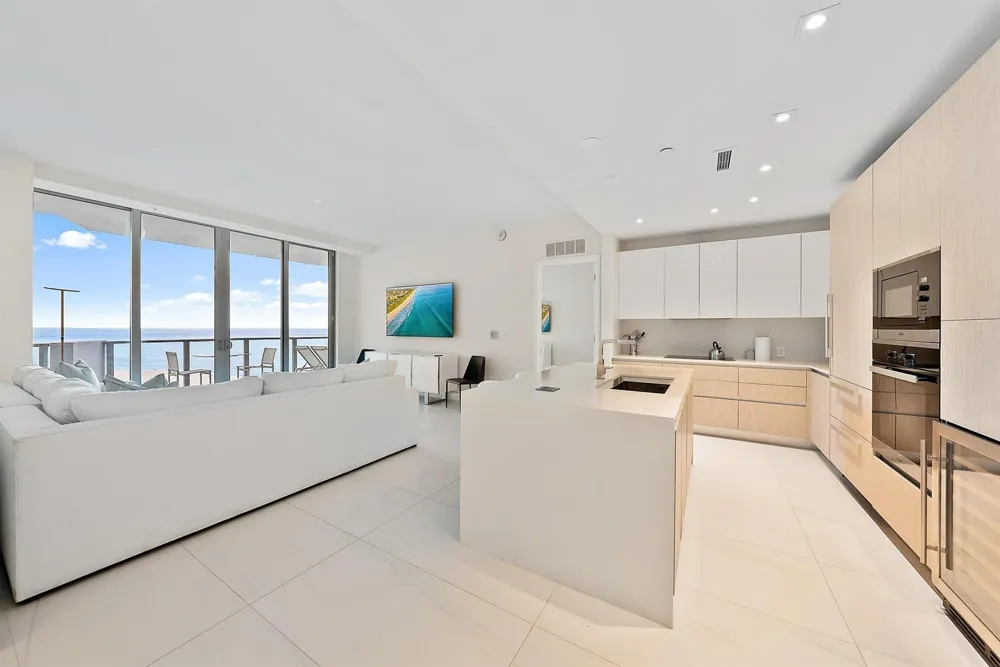3100 Ocean Drive #1002 Riviera Beach, FL 33404