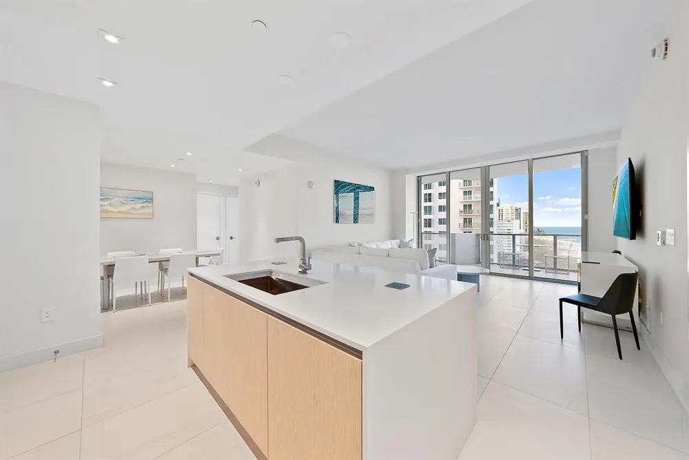 3100 Ocean Drive #1002 Riviera Beach, FL 33404