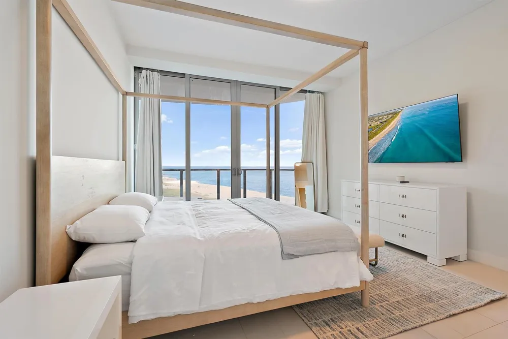 3100 Ocean Drive #1002 Riviera Beach, FL 33404