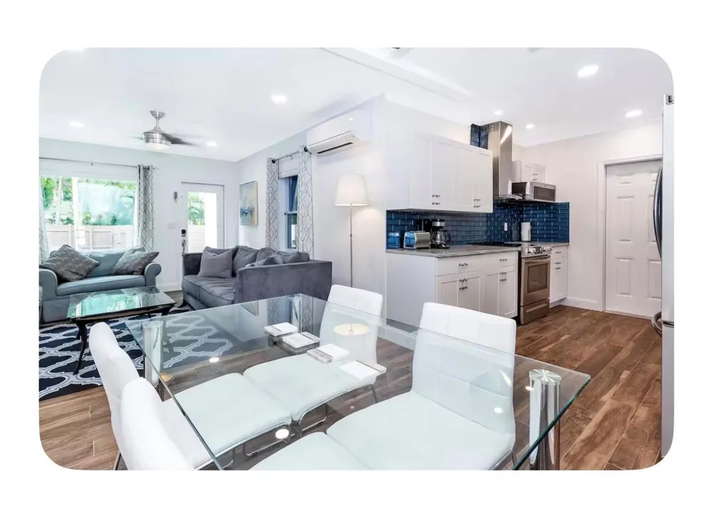 700 NE 17th Way Fort Lauderdale, FL 33304