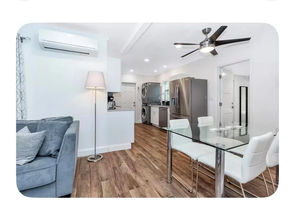 700 NE 17th Way Fort Lauderdale, FL 33304