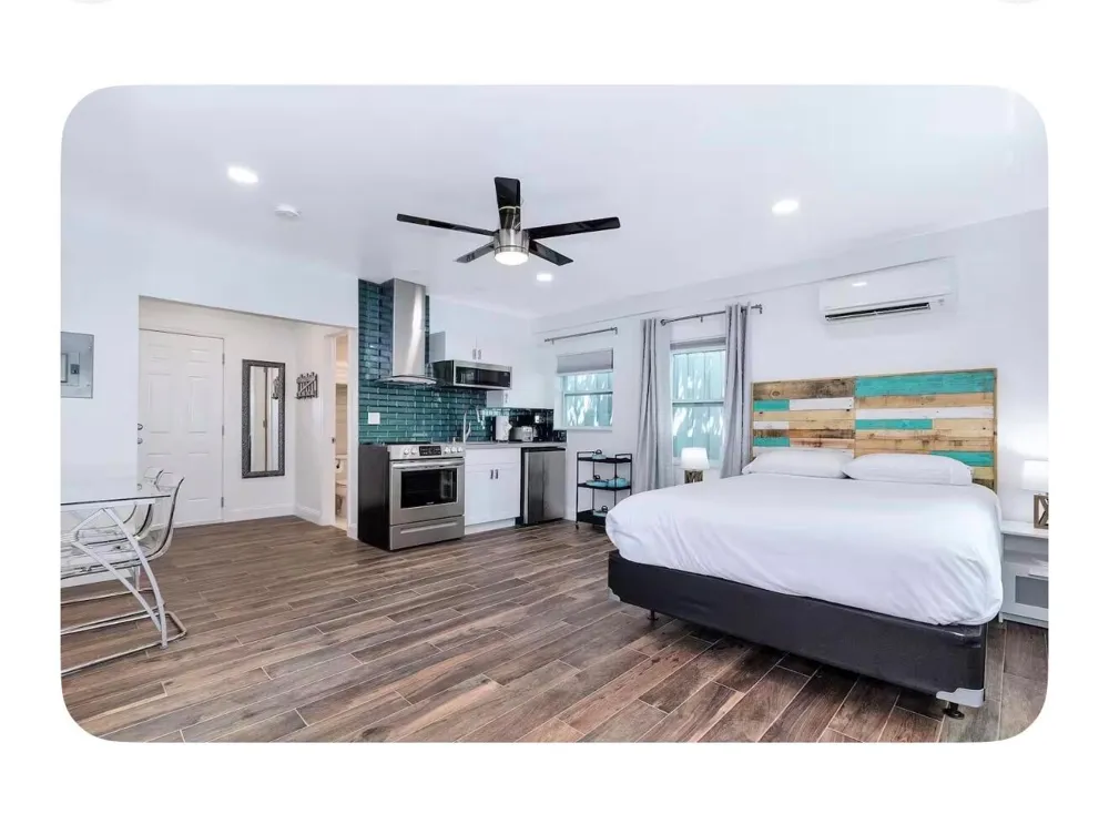 700 NE 17th Way Fort Lauderdale, FL 33304