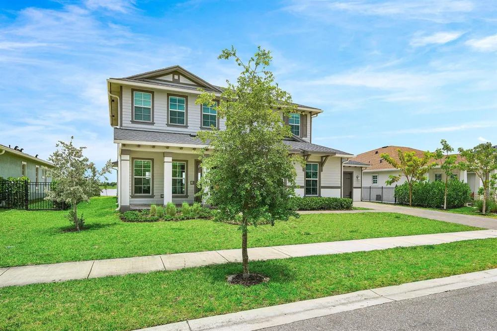 655 Hookline Circle Loxahatchee, FL 33470