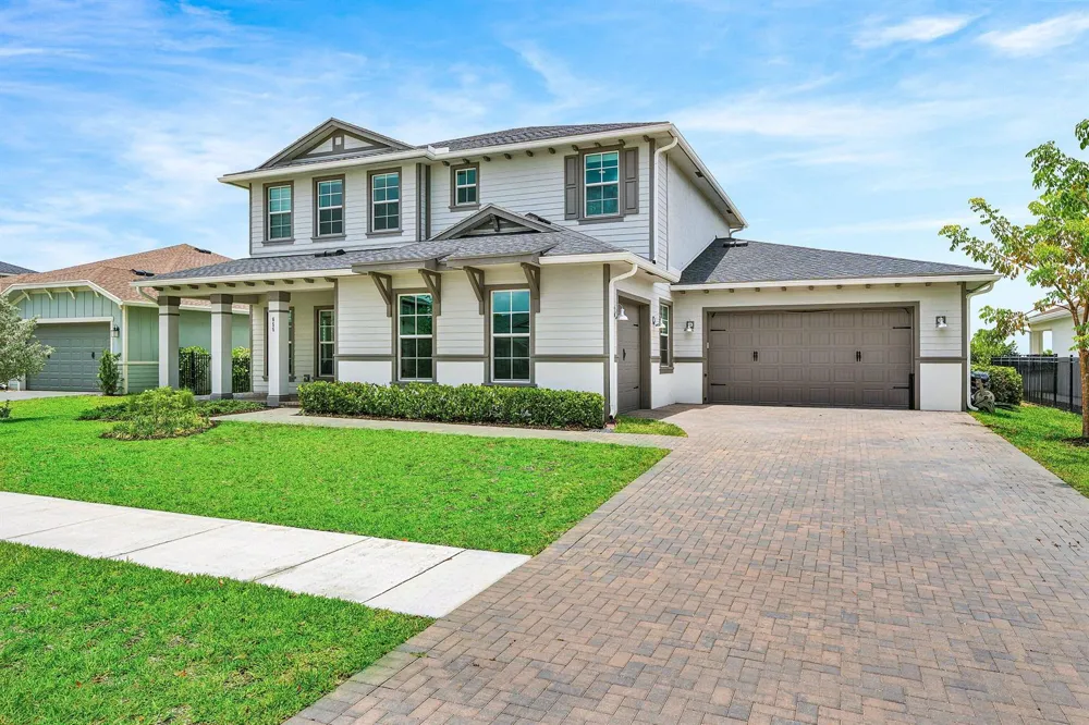 655 Hookline Circle Loxahatchee, FL 33470