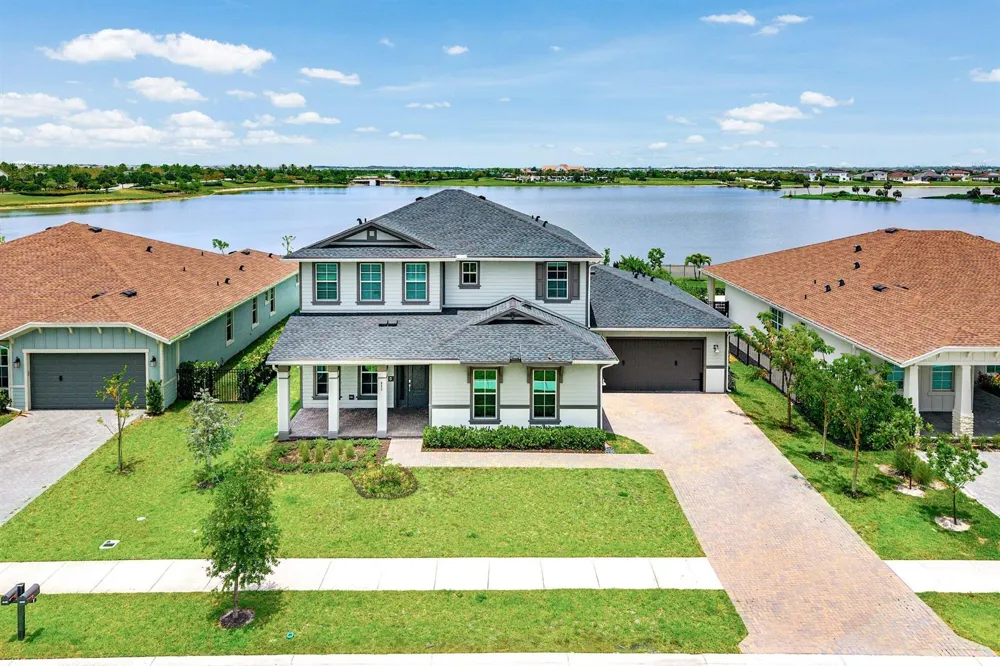 655 Hookline Circle Loxahatchee, FL 33470