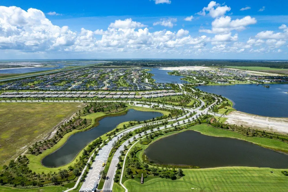 655 Hookline Circle Loxahatchee, FL 33470