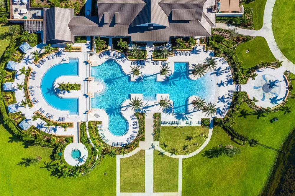 655 Hookline Circle Loxahatchee, FL 33470