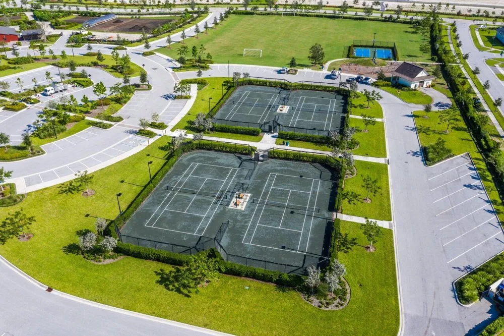 655 Hookline Circle Loxahatchee, FL 33470