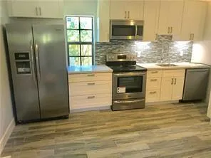 905 NE 28th Street Wilton Manors, FL 33334