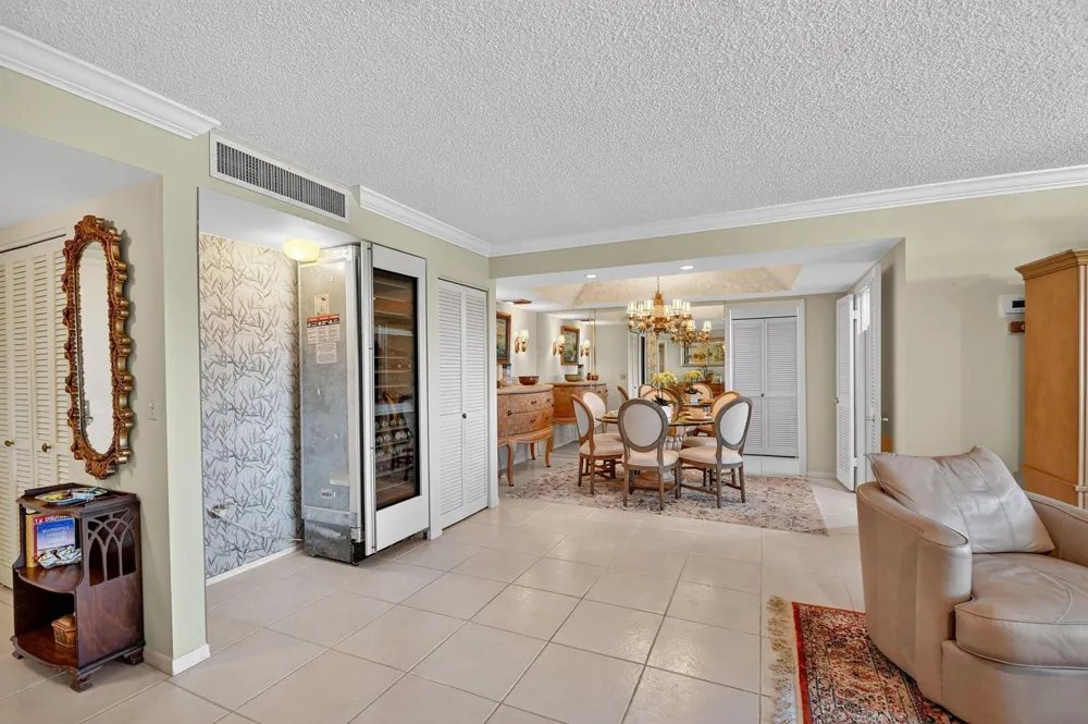 3589 S Ocean Boulevard #608 South Palm Beach, FL 33480