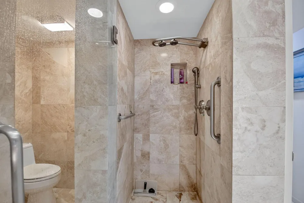 3589 S Ocean Boulevard #608 South Palm Beach, FL 33480