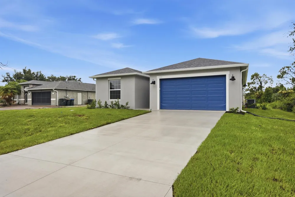 1835 Wheeling Avenue North Port, FL 34288