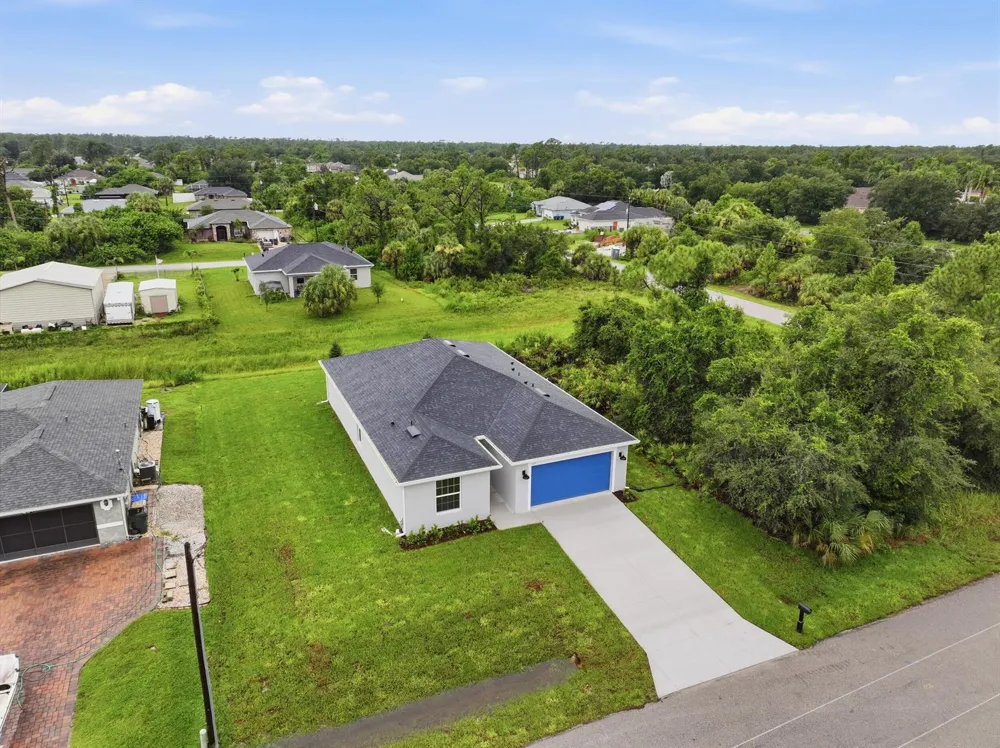 1835 Wheeling Avenue North Port, FL 34288