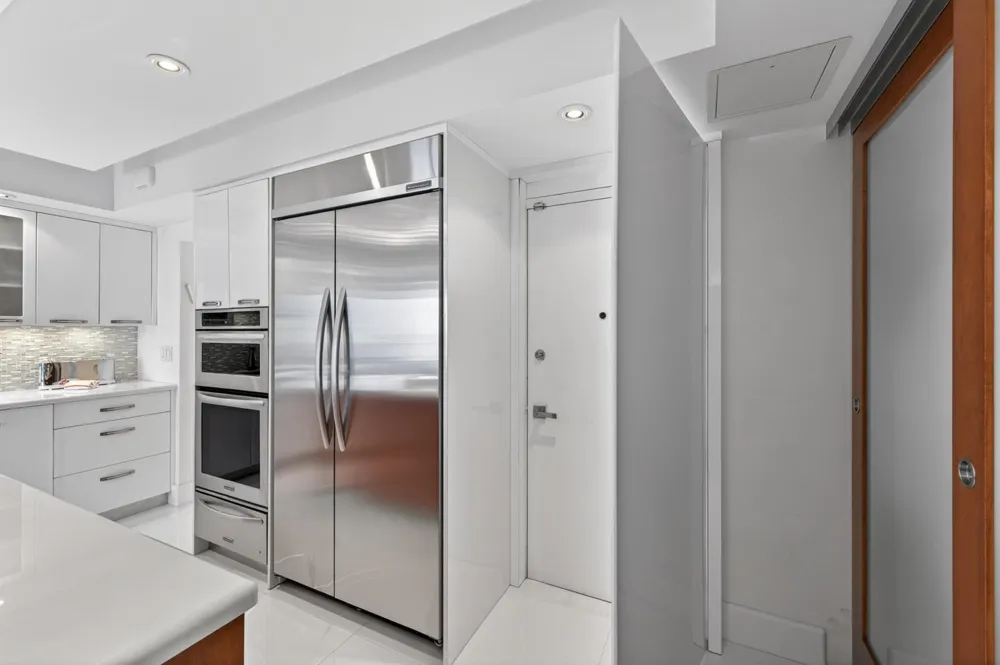 10155 Collins Avenue #1401 Bal Harbour, FL 33154