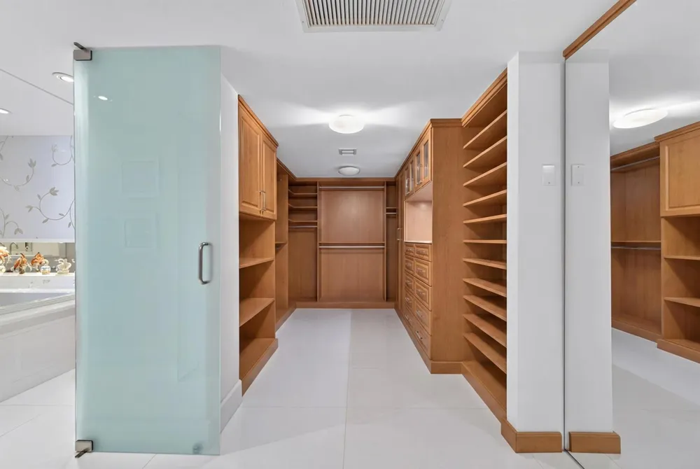 10155 Collins Avenue #1401 Bal Harbour, FL 33154