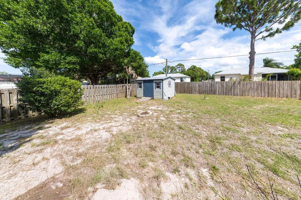 726 Tuxedo Terrace Sebastian, FL 32958