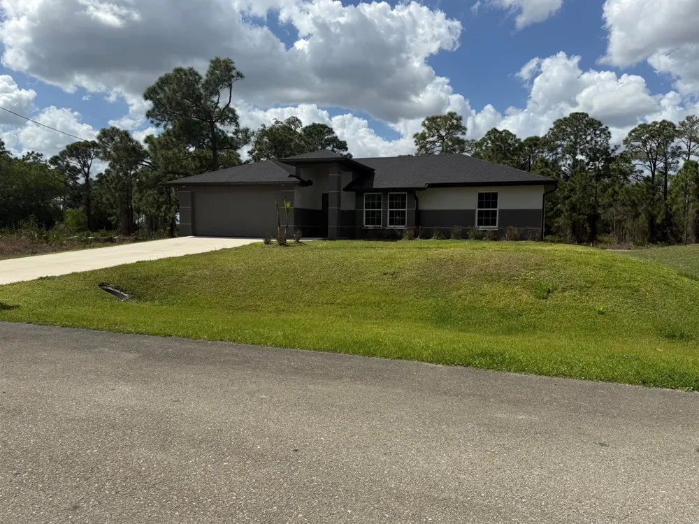 1046 S Cheney Ave Avenue S Lehigh Acres, FL 33974