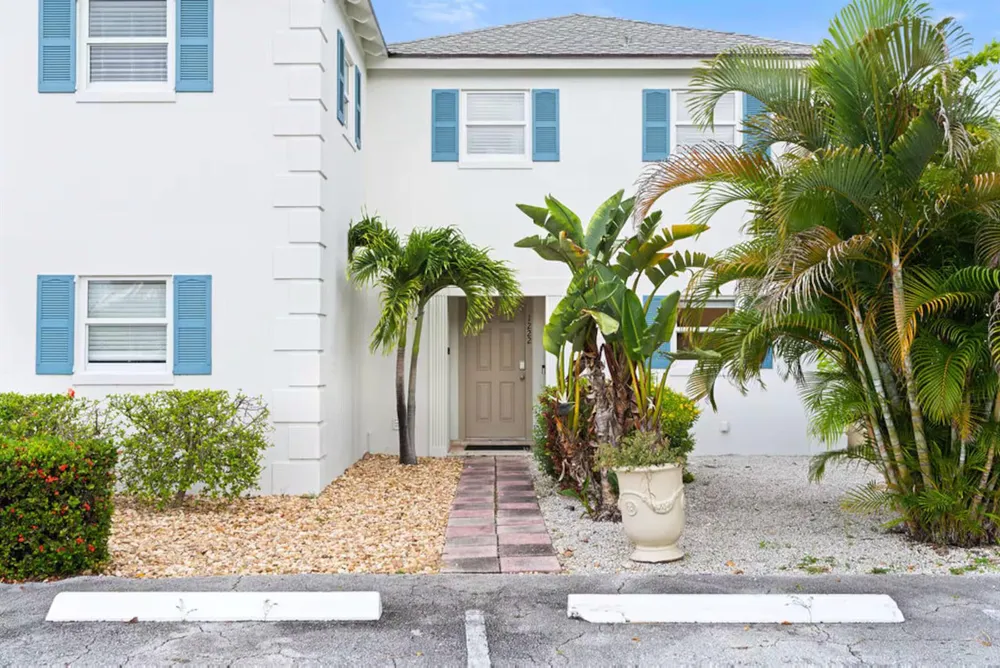 1216 Surf Road Singer Island, FL 33404