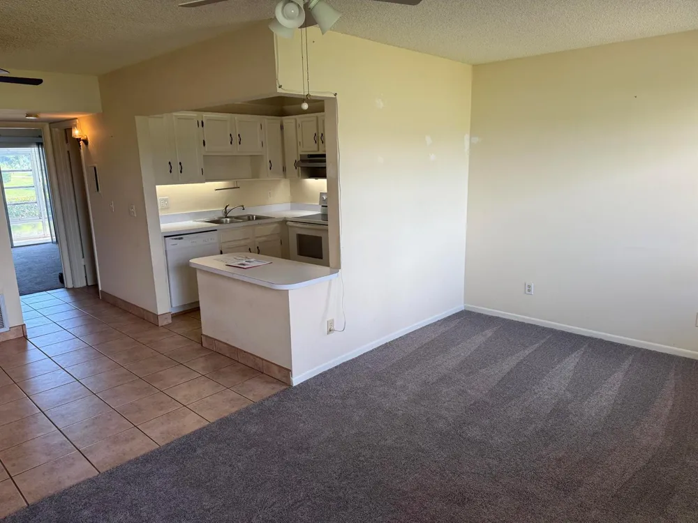 76 Royal Oak Drive #104 Vero Beach, FL 32962