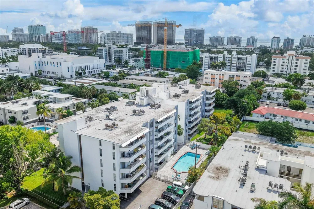 1080 94th Street #411 Bay Harbor Islands, FL 33154