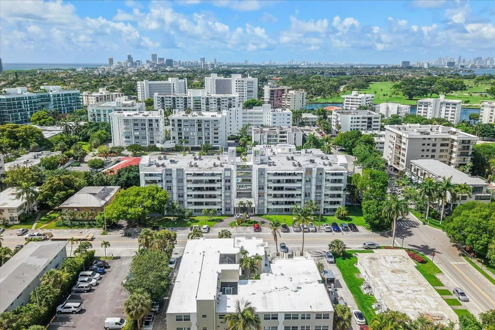 1080 94th Street #411 Bay Harbor Islands, FL 33154