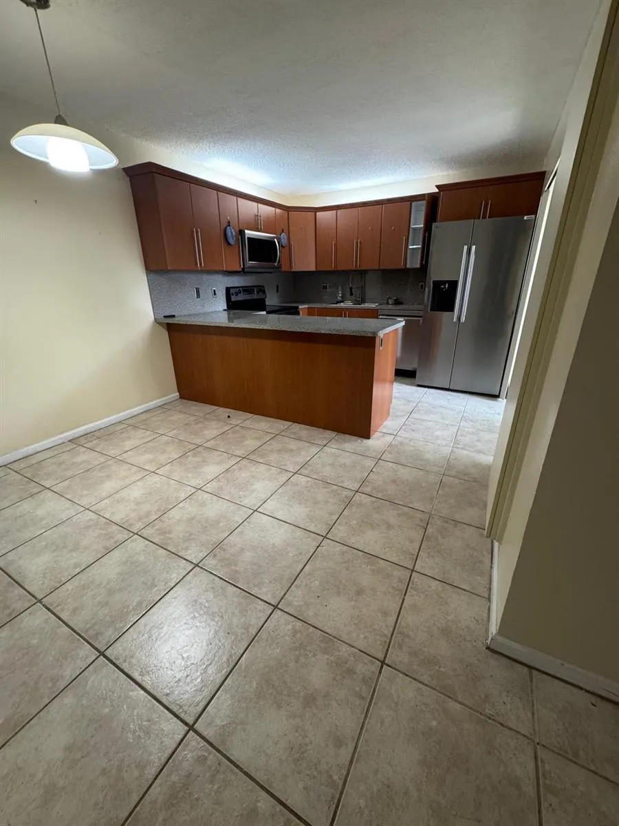 730 NW 98th Circle Plantation, FL 33324